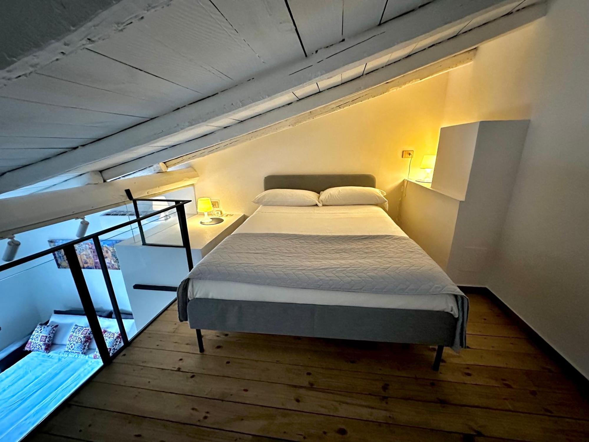 Ninetti Guest House - Apt Centro Storico كاتانيا المظهر الخارجي الصورة